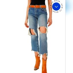Women's Free People Maggie distressed jeans.  Size 28